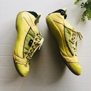 Diesel size 8 green comfortable tennis shoes